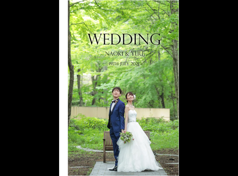 軽井沢高原教会にて執り行われた、ロケーション撮影と挙式のアルバムです。1頁目：結婚式アルバム