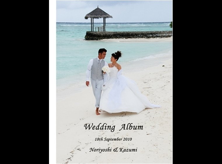 フォーシーズンズ・リゾート・モルディブ・アット・クダフラでお二人だけの結婚式です。1頁目：結婚式アルバム