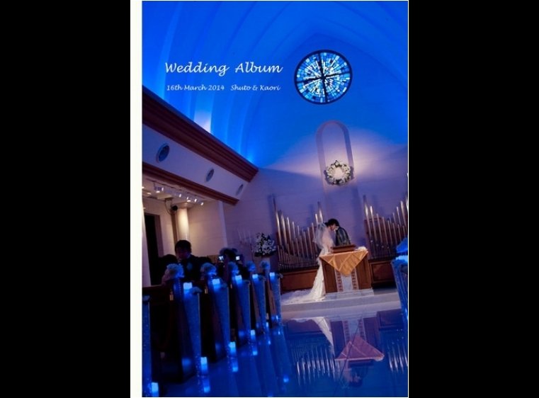 挙式、パーティ、新婚旅行までをまとめたアルバムです。1頁目：結婚式アルバム