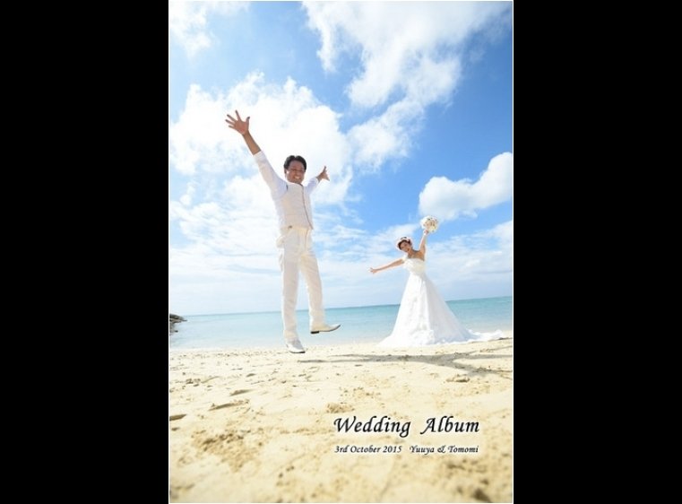 沖縄の明るいチャペルでお子さんと一緒の親族のみのアットホームな結婚式です。1頁目：結婚式アルバム