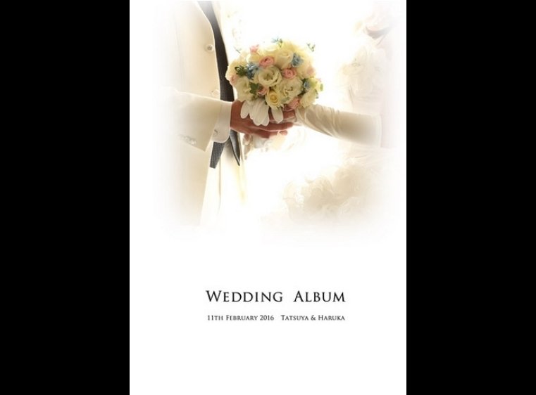 前撮り写真メインのアルバムです。1頁目：結婚式アルバム
