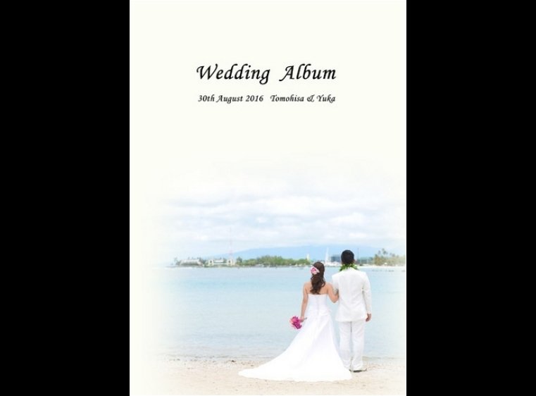 ハワイのビーチでの野外ウェディングとロケーション撮影のアルバムです。1頁目：結婚式アルバム