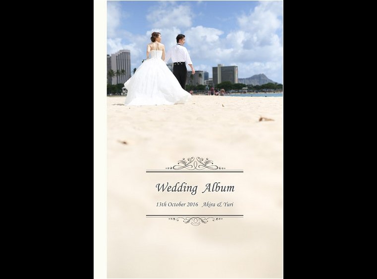 やはりハワイでの開放的な挙式は素敵ですね☆前撮り写真も和装洋装の４種類の衣装それぞれ収録しています。1頁目：結婚式アルバム